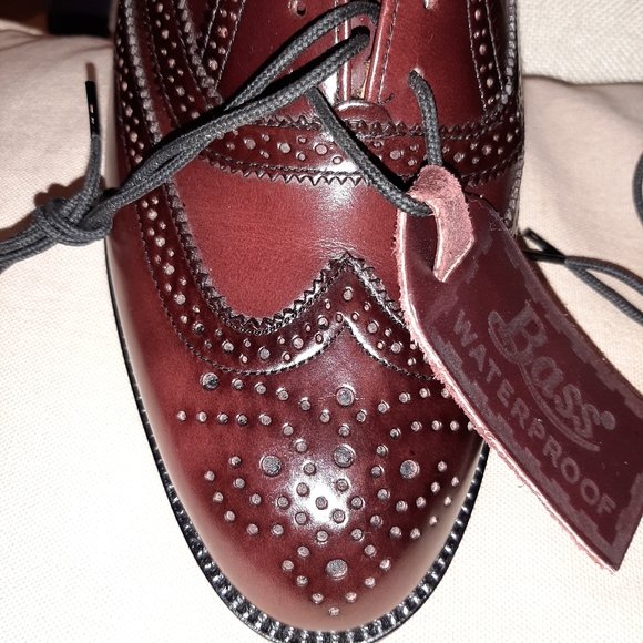 Bass leather wingtips - Picture 5 of 9